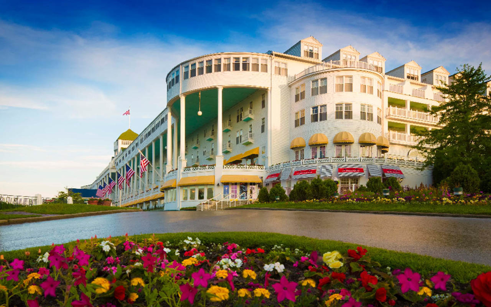 Picture of Michigan’s Great Lakes & Grand Hotel